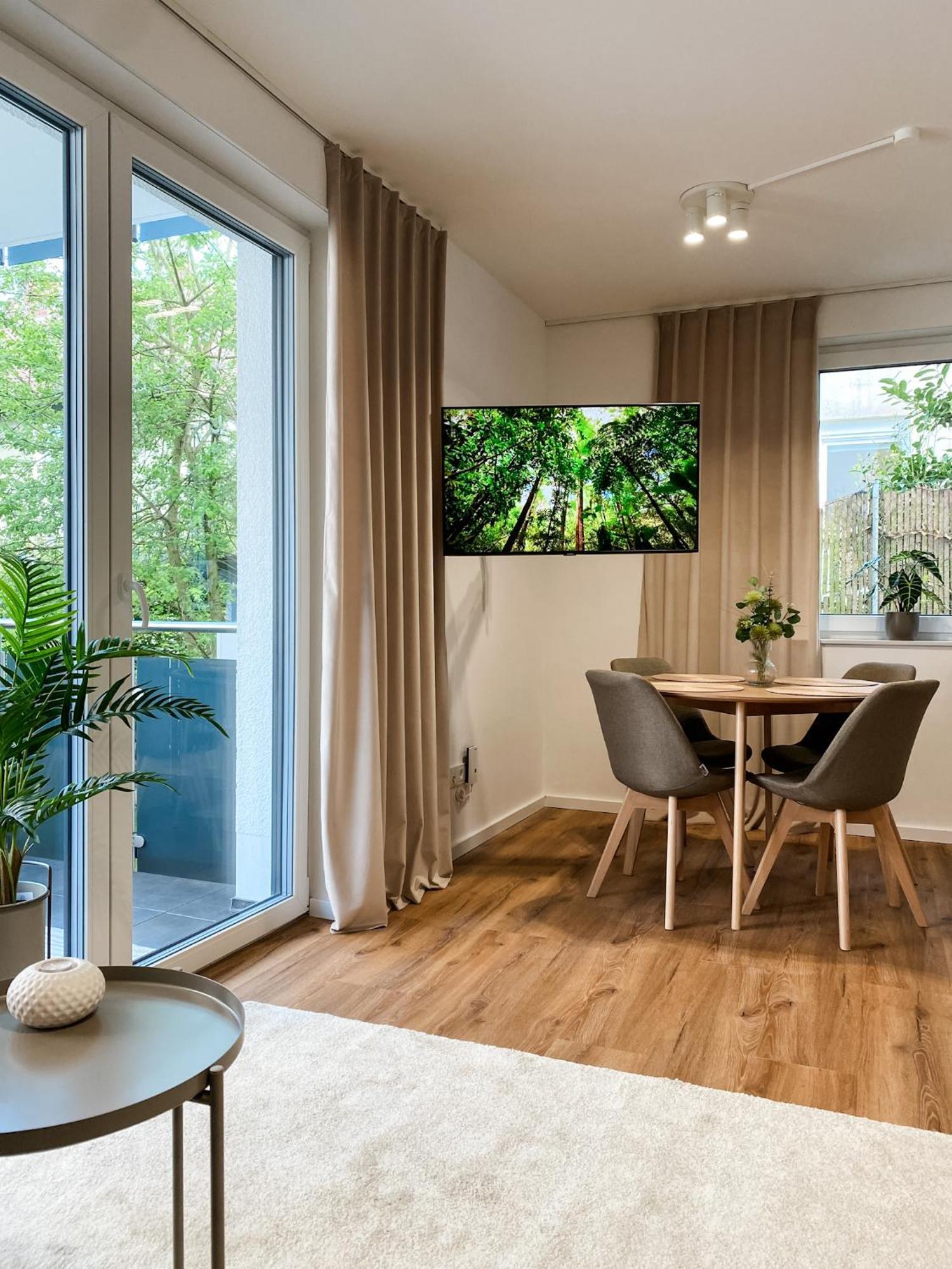 Zwei Apartments Fuer Bis Zu 8 Personen Zentral, Modern, Mit Terrasse & Balkon Bielefeld Ngoại thất bức ảnh