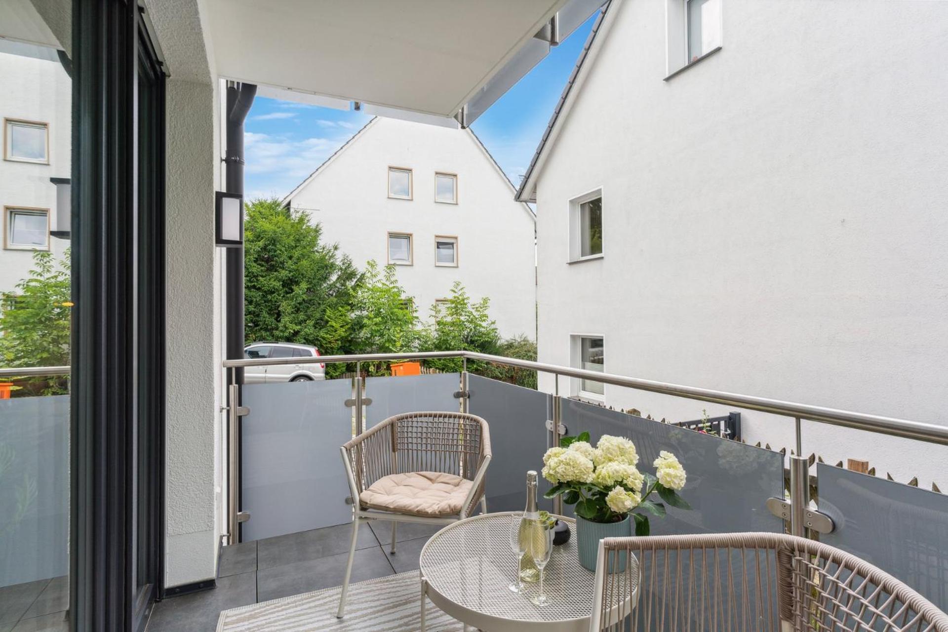 Zwei Apartments Fuer Bis Zu 8 Personen Zentral, Modern, Mit Terrasse & Balkon Bielefeld Ngoại thất bức ảnh